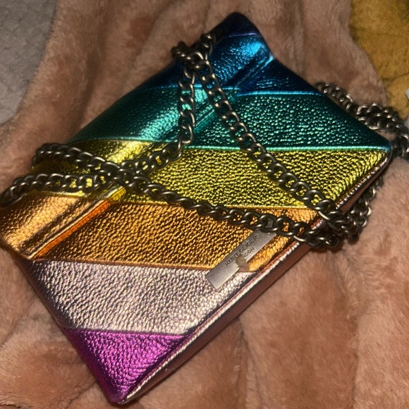 Purple and Blue Metallic Shoulder Bag with Iridescent Finish - Picture 2 of 3